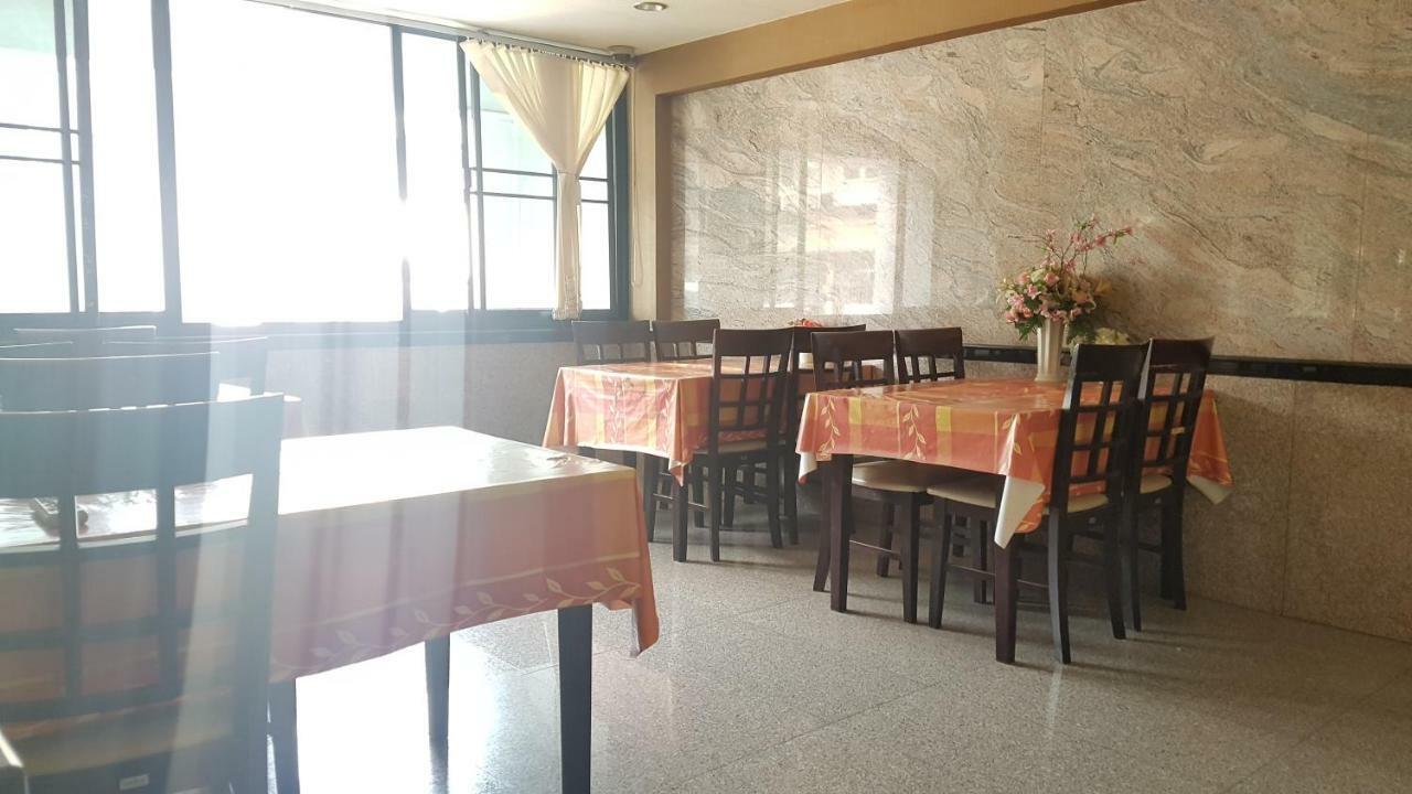 Khon Kaen Ruenrom Hotel מראה חיצוני תמונה