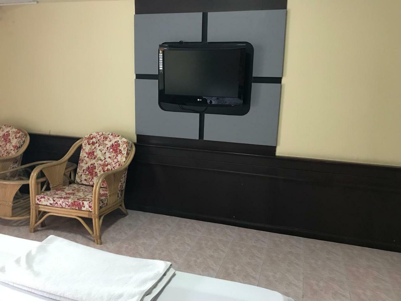 Khon Kaen Ruenrom Hotel מראה חיצוני תמונה