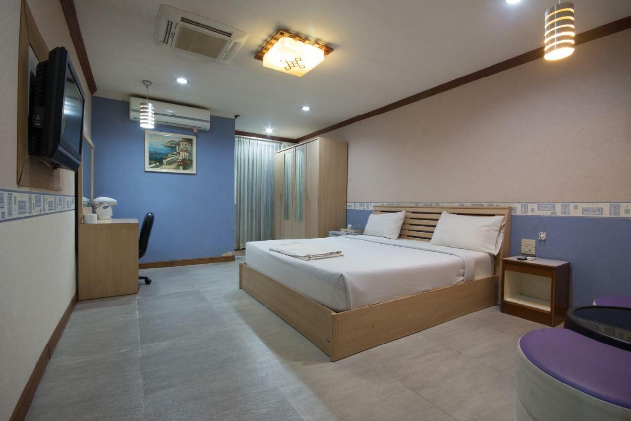 Khon Kaen Ruenrom Hotel מראה חיצוני תמונה
