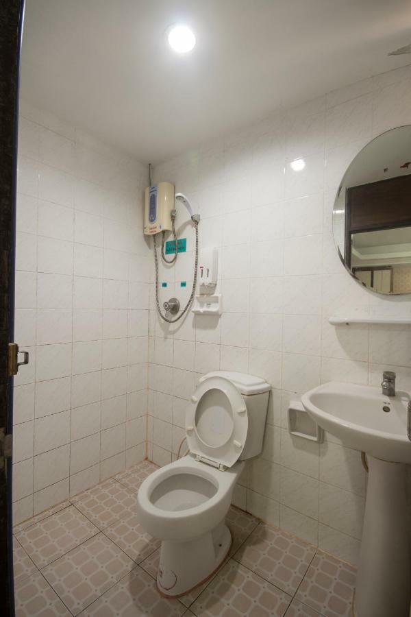 Khon Kaen Ruenrom Hotel מראה חיצוני תמונה